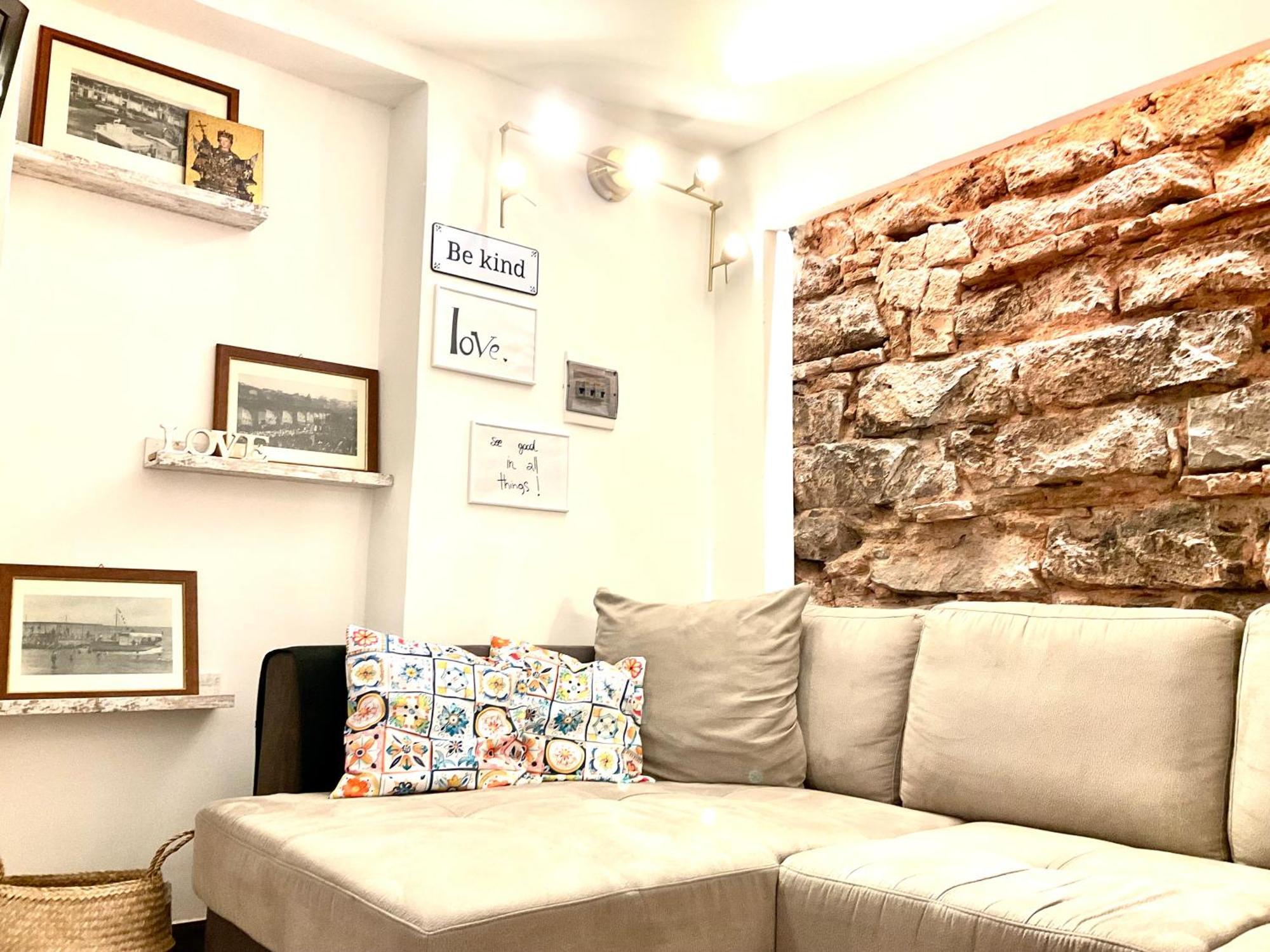 Mizzicahome Solemare Catania Bagian luar foto